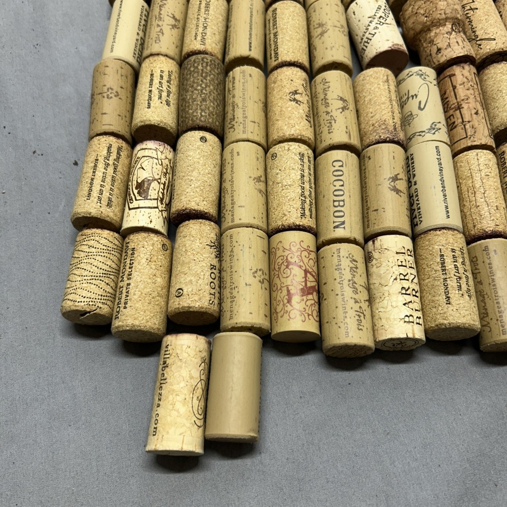 LARGE LOT 140+ MISC WINE CORKS