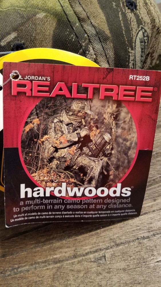 Realtree Hardwoods Camo Hunting Hat Cap Adjustable