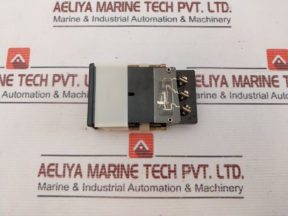 EAO 03-612.011 Pushbutton Switch Actuator 250V AC 10A