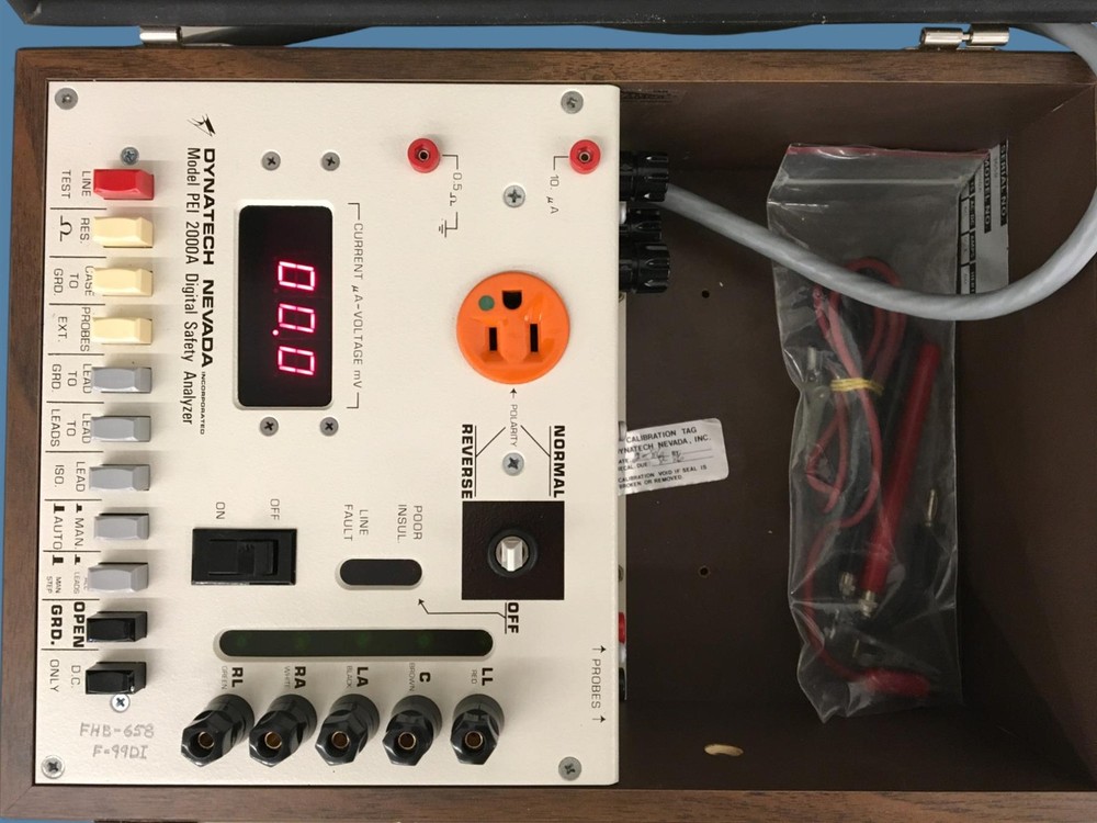 Dynatech Nevada PEI 2000A Digital Safety Analyzer w/ Wood Box/Case