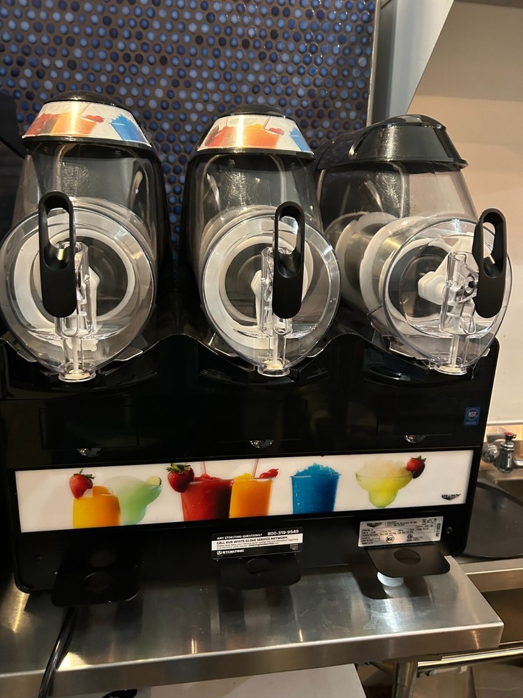 VCBF168- Slushy machine