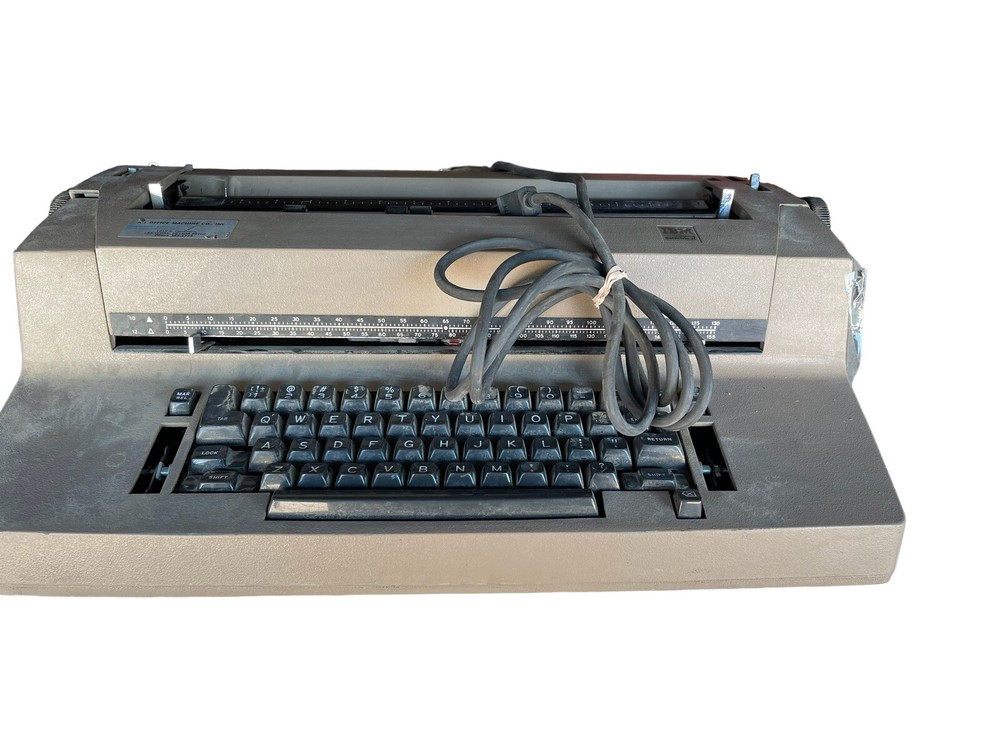 ibm selectric ii typewriter