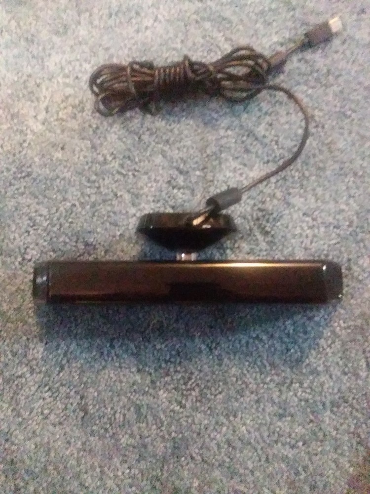 Xbox 360 Kinect Sensor Bar & 3 Games Lot