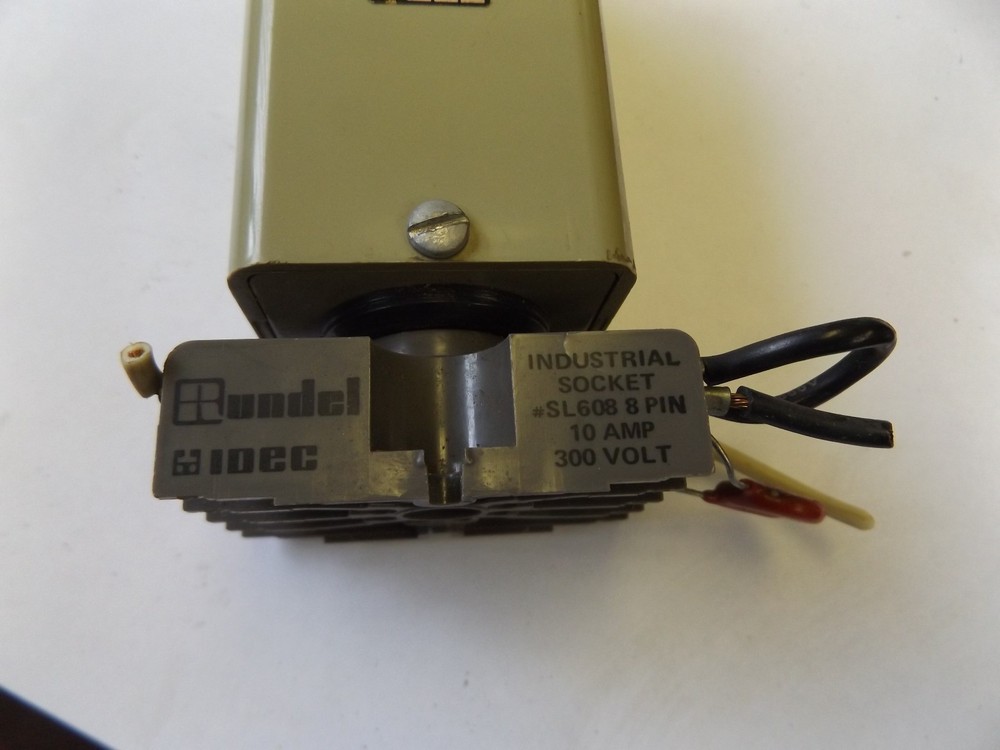 WHOLESALE LIQUIDATION EAGLE SIGNAL CG2A6