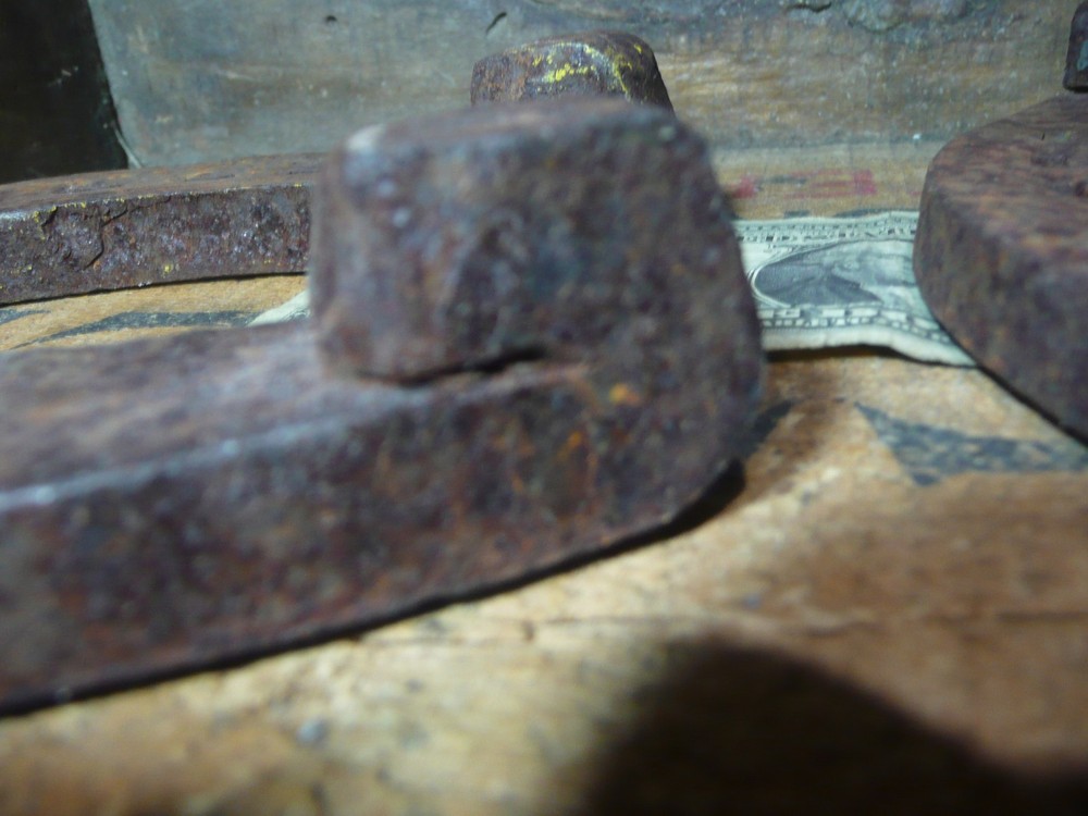 2-Heavy Duty Horseshoes