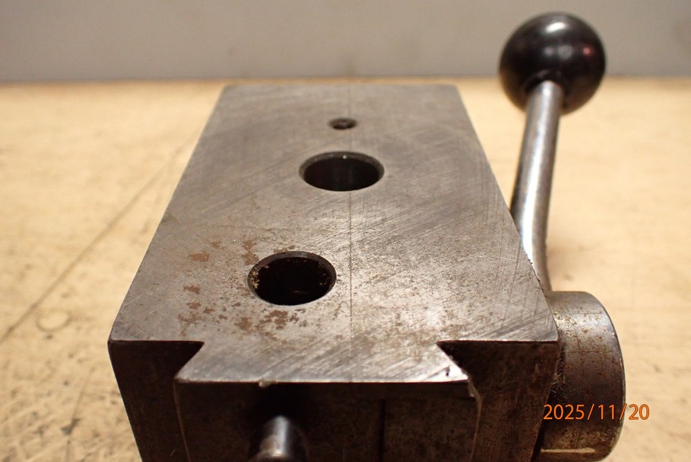 OLDER KDK SMALL METAL LATHE QUICK CHANGE TOOL POST TURRET