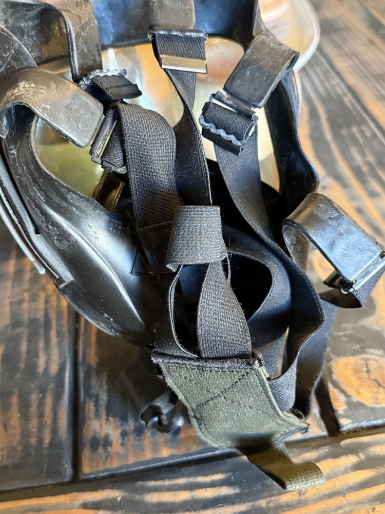 Millennium MSA gas mask Large