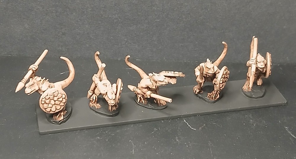 15mm Fantasy Lizardmen Javeliners (8 figures)