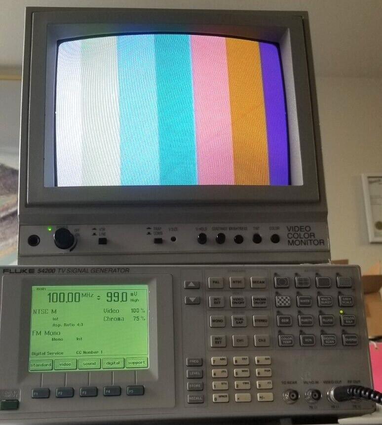 FLUKE 54200 Multi Format Video Generator Programmable Loaded with Options