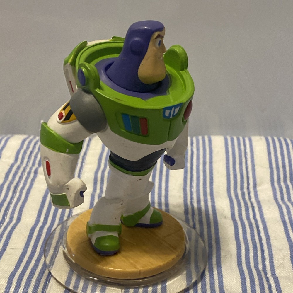 Lot 6: Disney Infinity | Pixar | Buzz Star Command Ship Tow Mater Nemo Ichabod