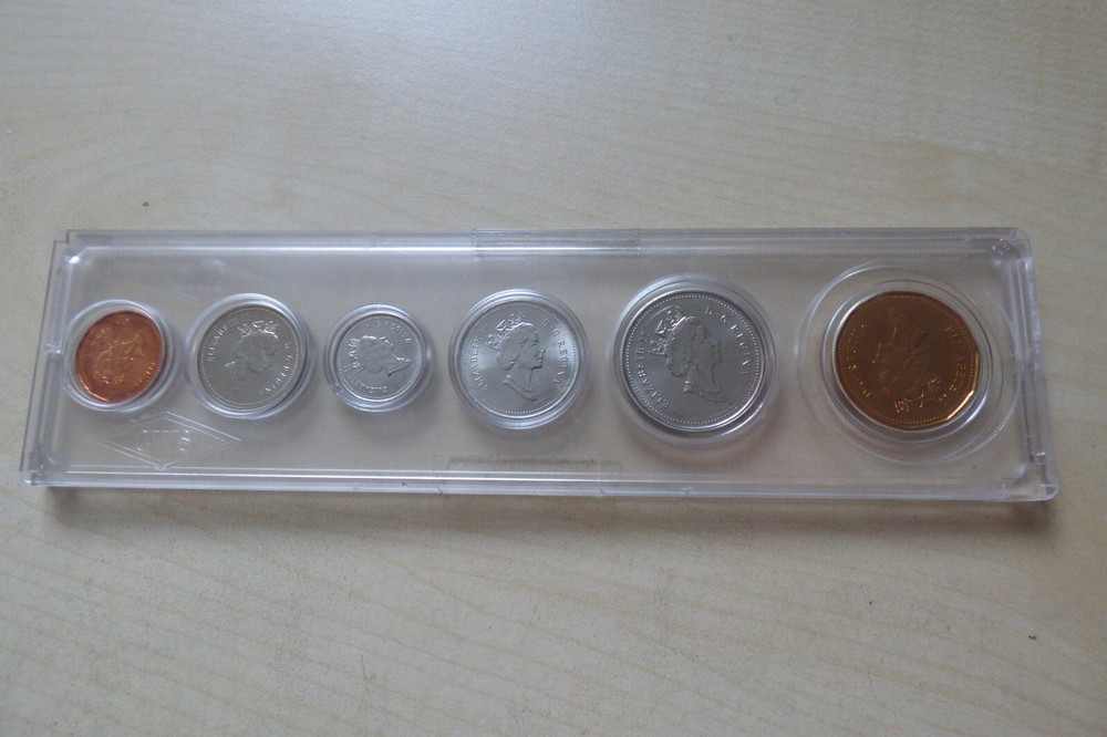 Canada 1990 Coin Set 1 Dollar - 1 Cent