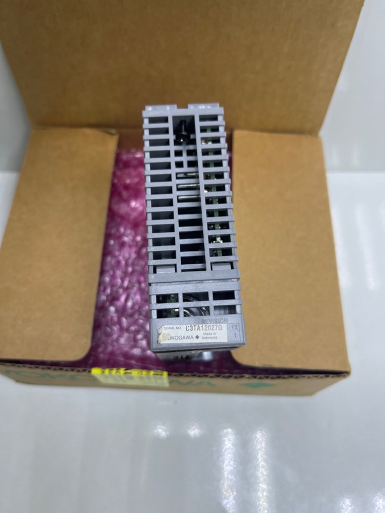 YOKOGAWA AAI835-H50 S3 ANALOG INPUT/OUTPUT MODULE.