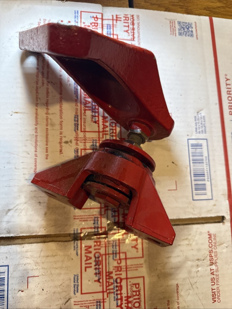 2019 Volvo Penta 6.2 engine mount 22012958