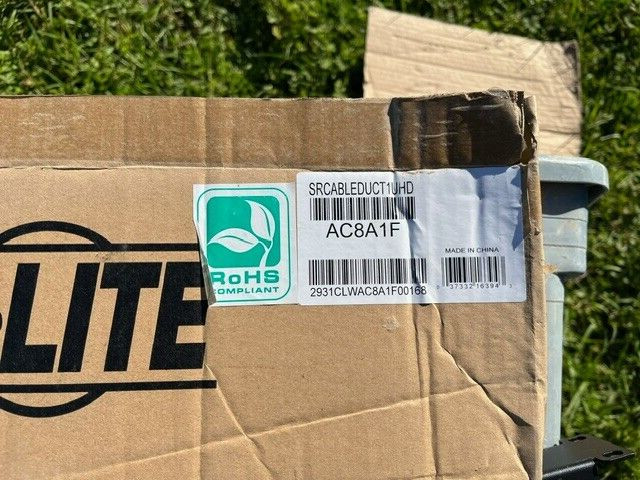 Tripp-Lite Smartrack SR CABLE DUCT 1UHD AC8A1F Cable Manager Duct NOS