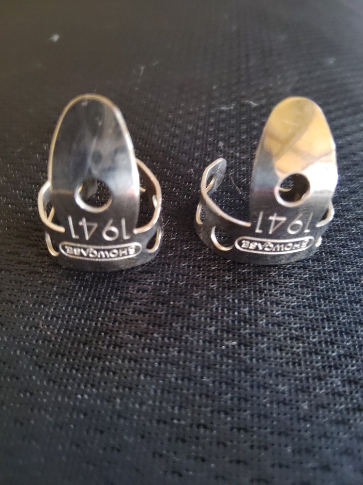 BILL STOKES "SHOWCASE" 1941 finger picks German Silver