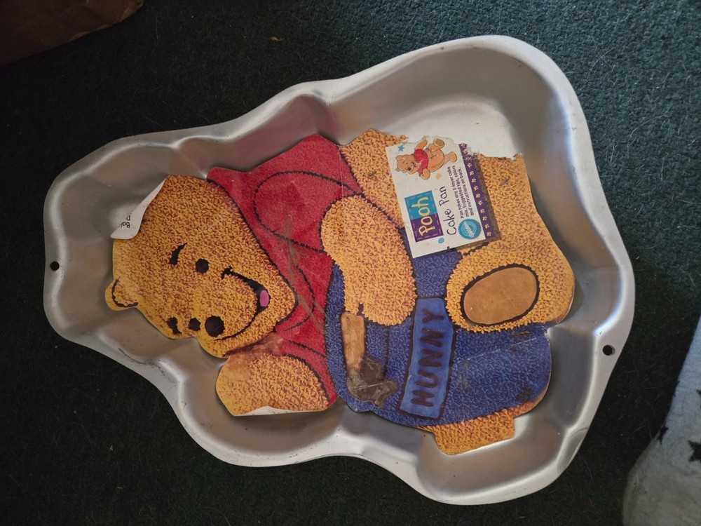 wilton vintage character cake pans