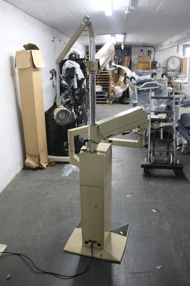 RELIANCE 7700 STAND
