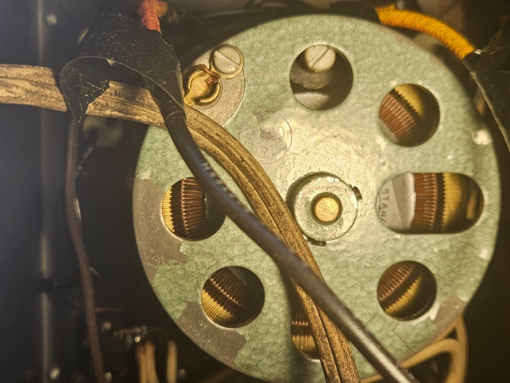 Vintage Standard Electrical Adjust-A-Volt Variable Transformer Variac Untested