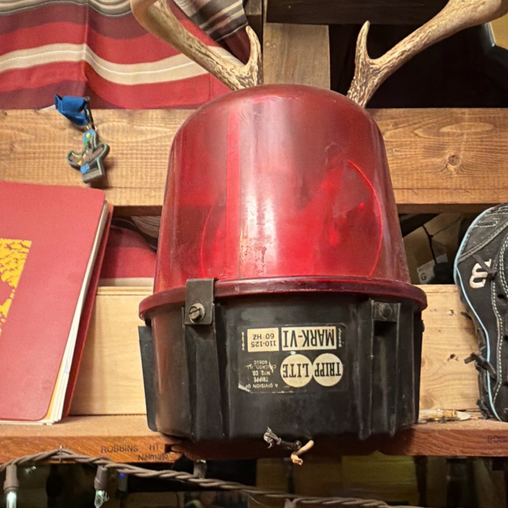 Tripp Lite Mark VI Red Strobe Beacon Light