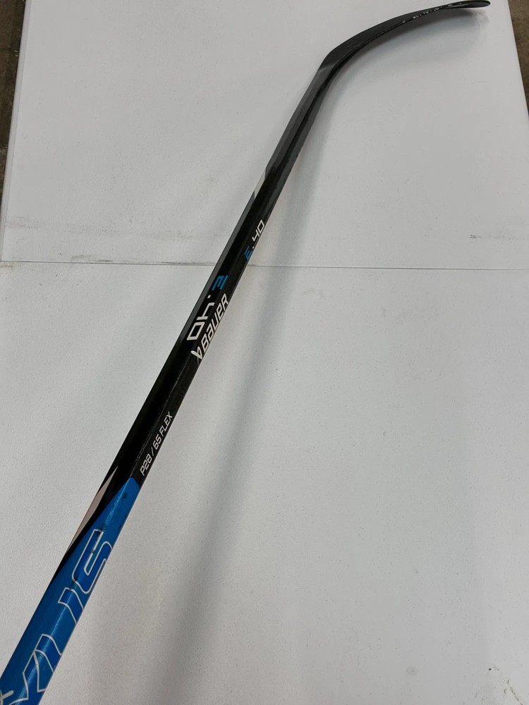 Intermediate Bauer E.40 Hockey Stick Left Handed P28 (Used)