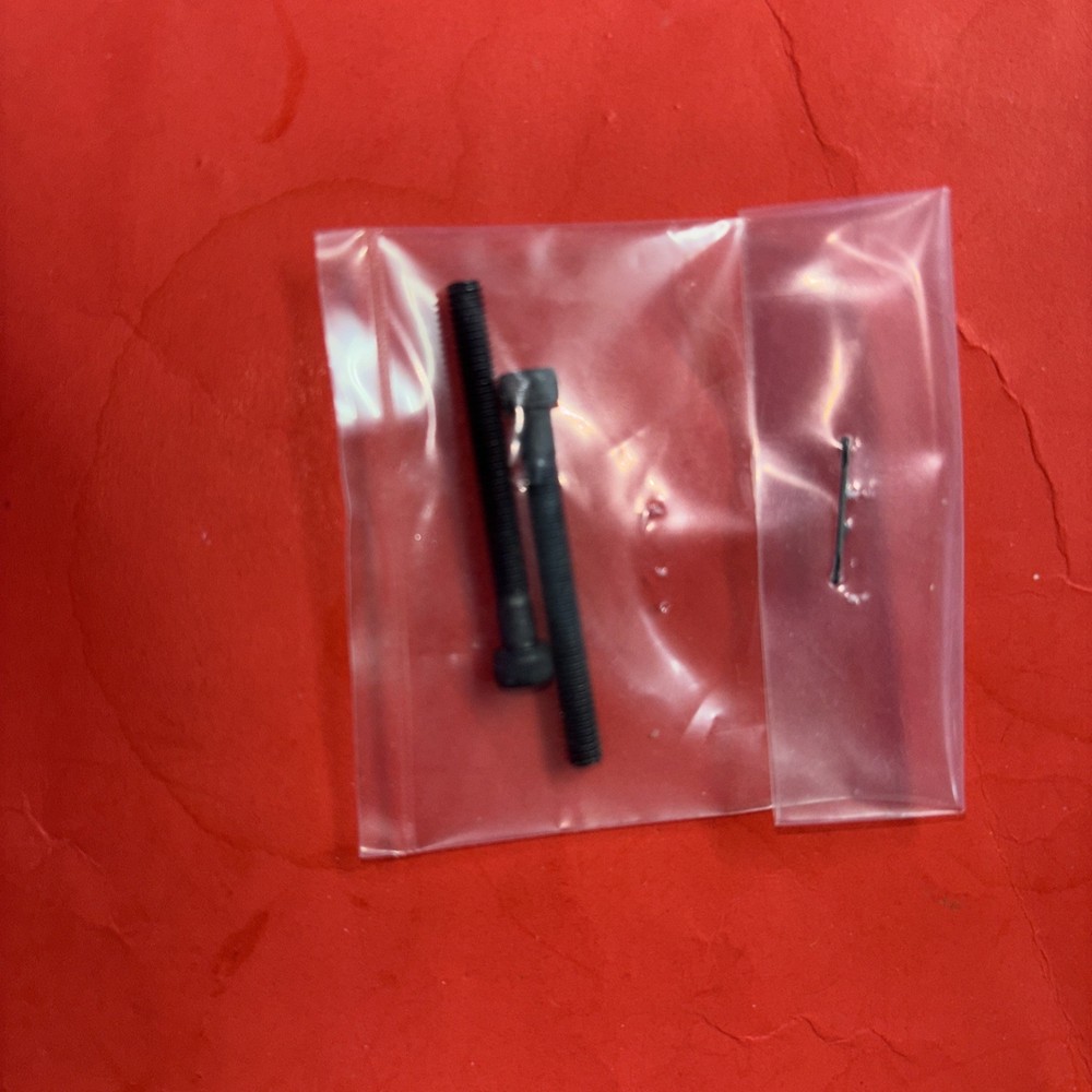 K&B 40 Muffler Screws NIP