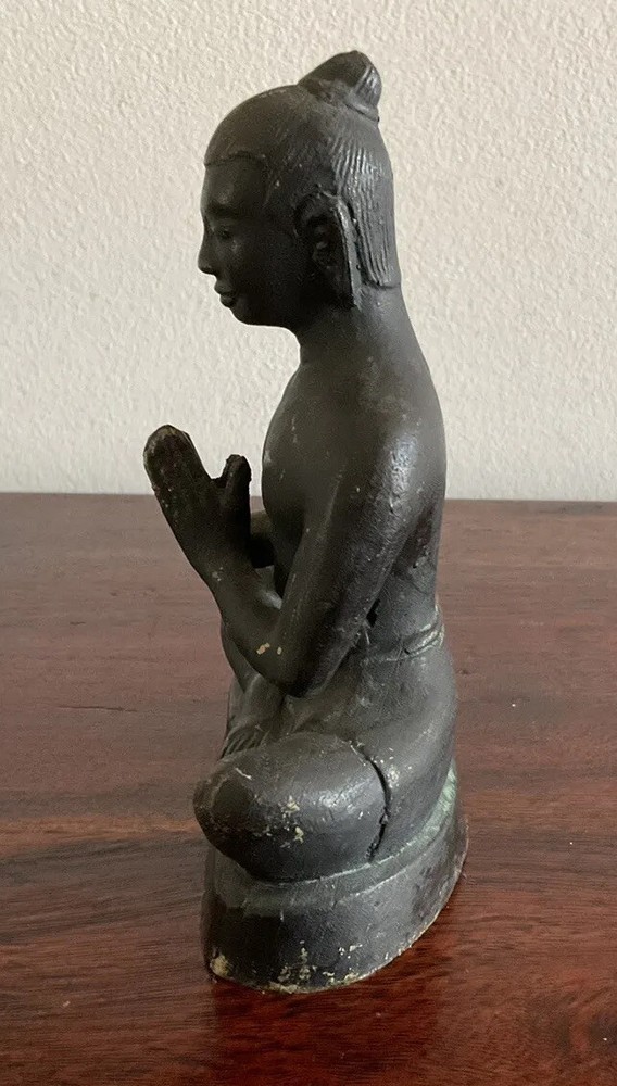 Great Iron Spiritual Figure Praying