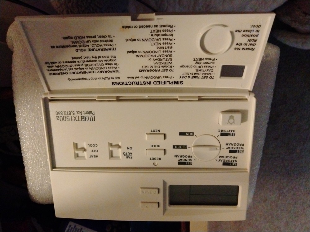 Lux Central Heat And Air Controller