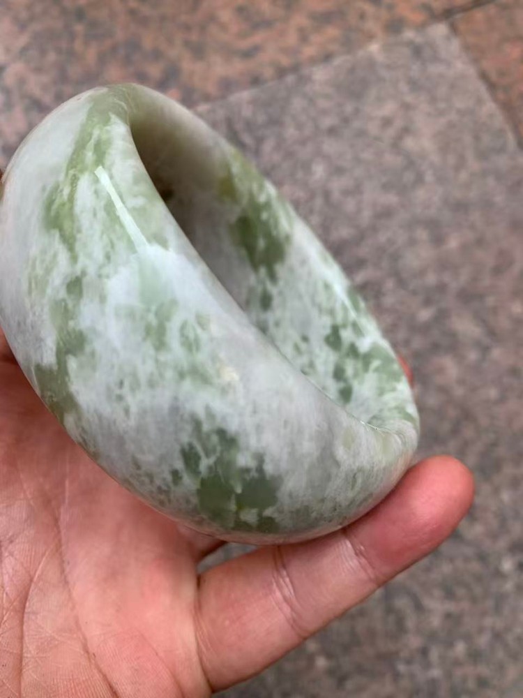 Good Quality Large Chinese Jade Bangle Bracelet !!!