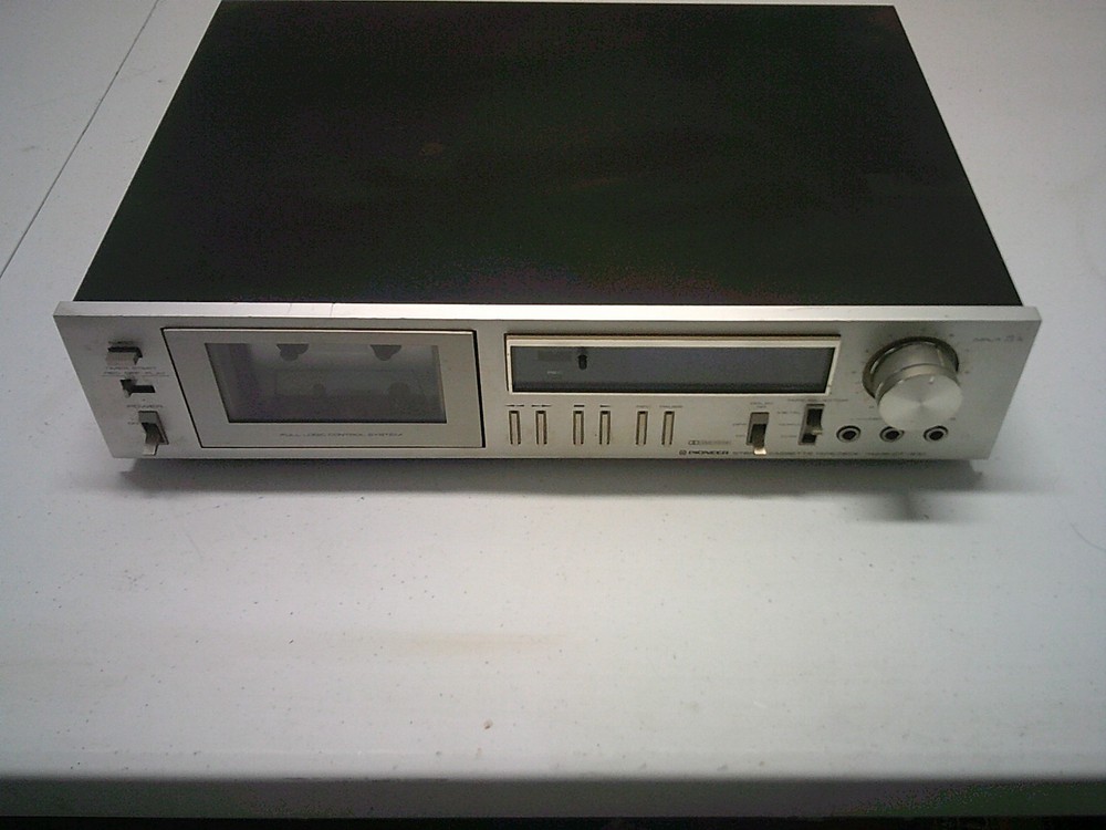 Pioneer CT-300 cassette deck