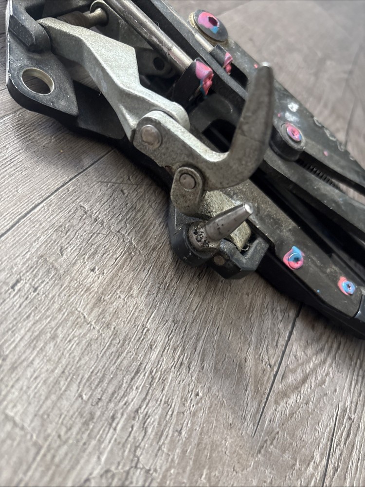 BMW E36 Convertible RIGHT Top Latch.