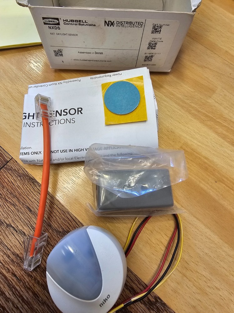 New Hubbell NXDS NXT Daylight Sensor