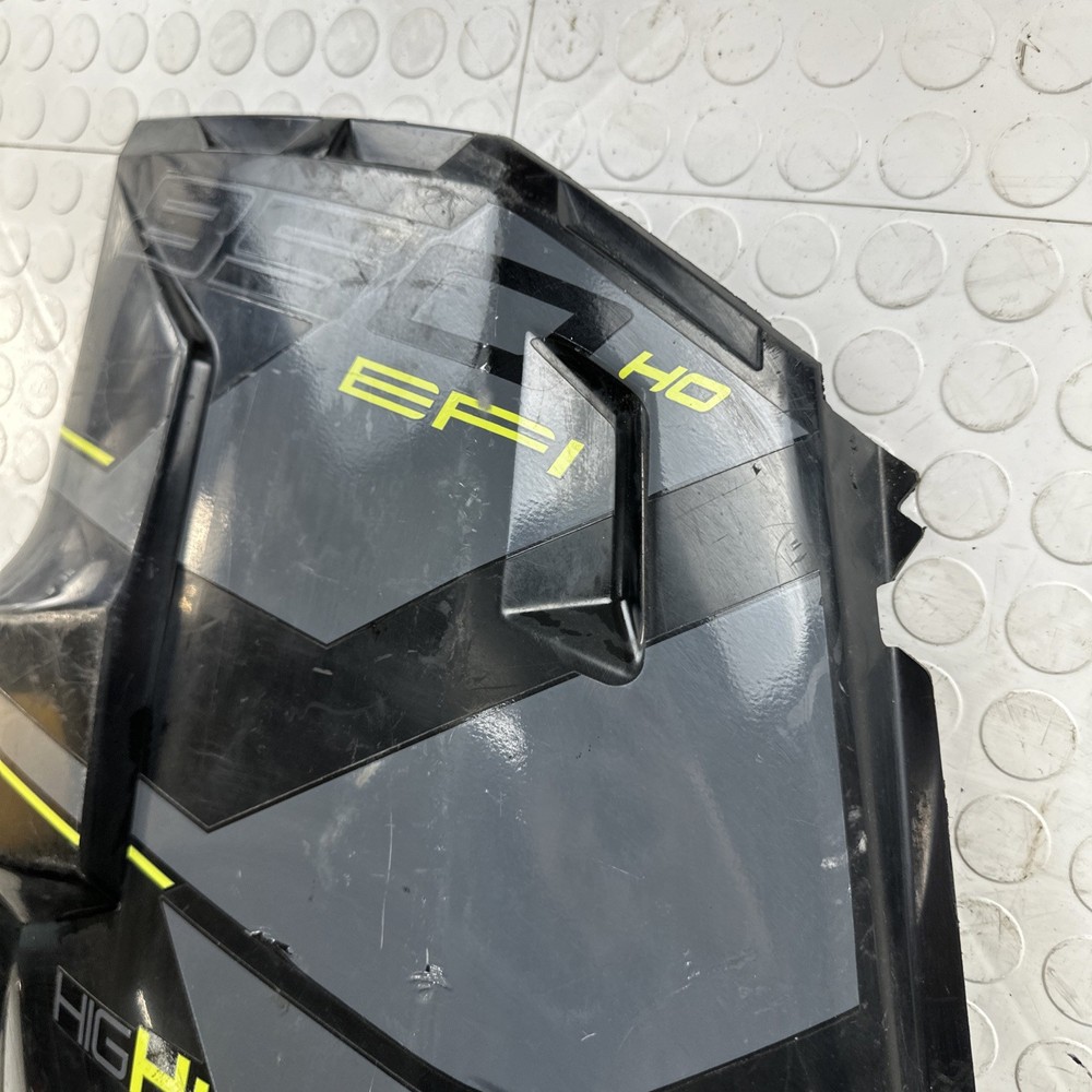 POLARIS SIDE PANEL UPPER LEFT Used