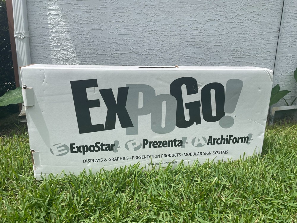 ExpoGo! ShowMax Tabletop Display