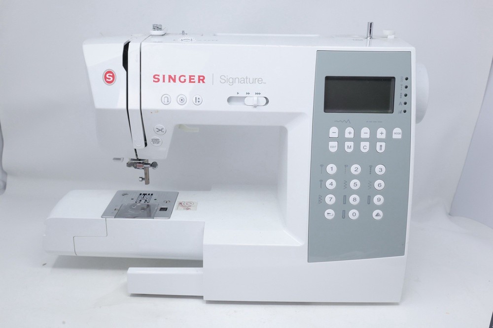 Singer 9340 Computerized Sewing Machine *TESTED/WORKING* (NO FOOT PEDAL/CABLES)