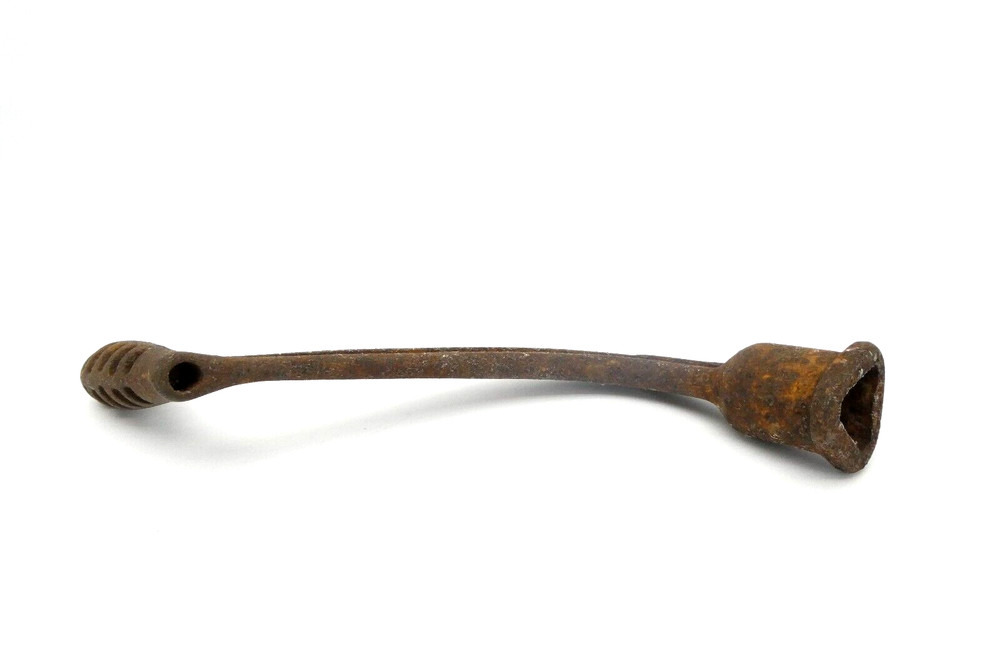 Antique Old 96R Crank Handle Triangular Fitting Machine Part Cast Iron