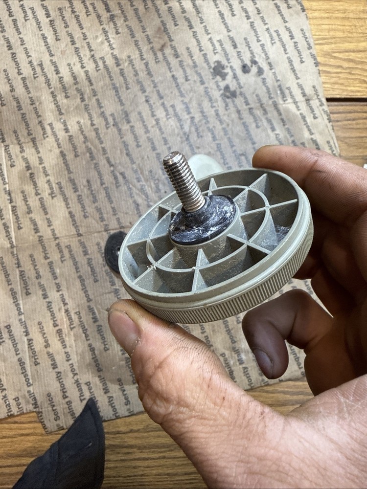 Furuno Radar Display Large Mounting Knobs