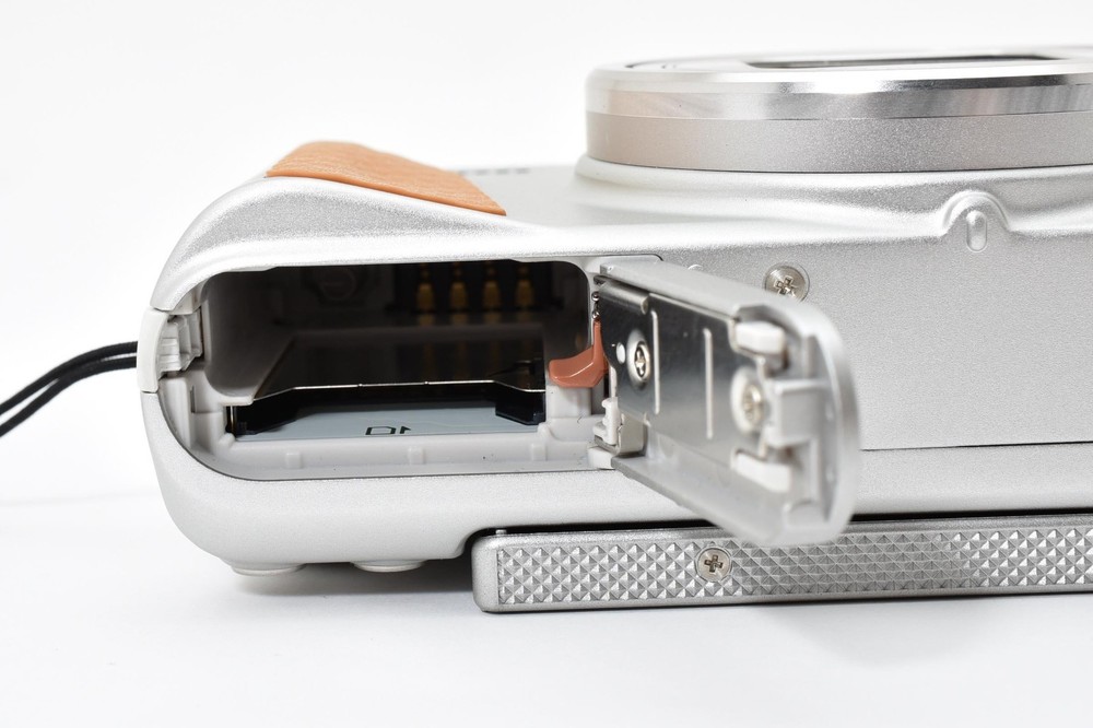 Canon PowerShot SX740 HS Digital Camera Silver Tested Japan