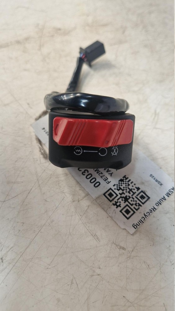 YAMAHA XSR125 2022 RIGHT SIDE SWITCH GEAR