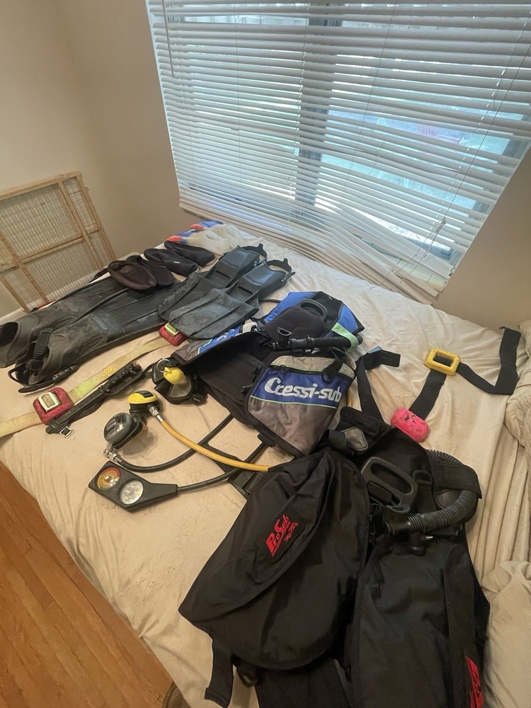 Scuba gear/ Dive Gear