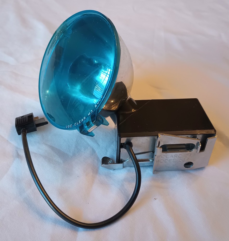 Vintage Camera Polaroid Automatic 100 Land Camera w/ Flash & Cold Clip, untested