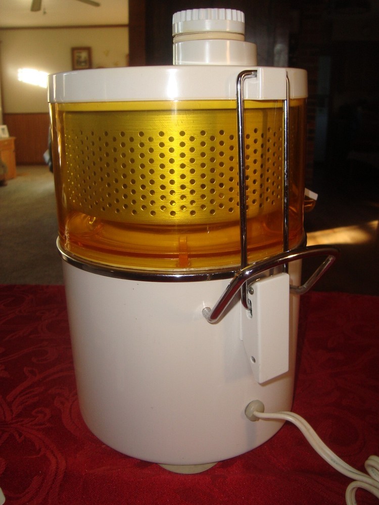 Oster Deluxe Automatic Juice Extractor Model# 357