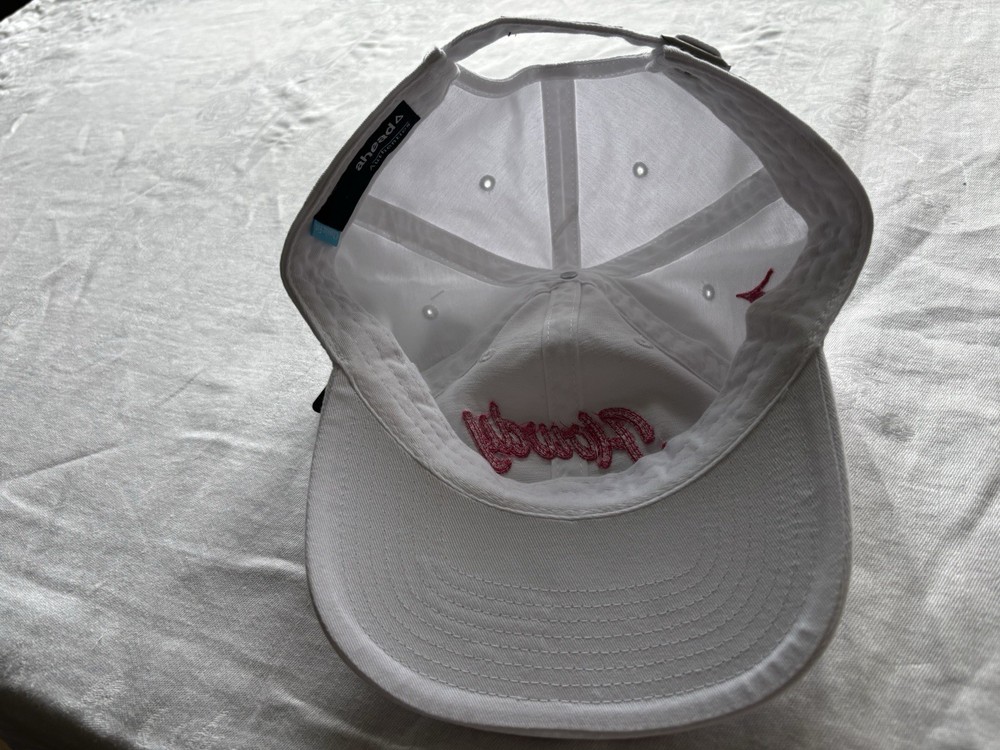 NWT Lost Pines Golf Course Hat Adjustable ‘Howdy Script’ Pink on White