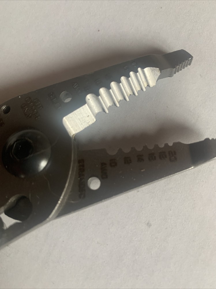 Snap-on Wire Stripper/ Cutter/ Crimper And Bolt Cutter. Green