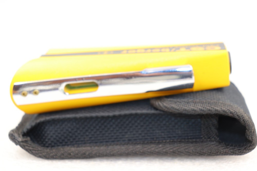 CST/ Berger Sight/Surface Hand Level with Belt Sheath