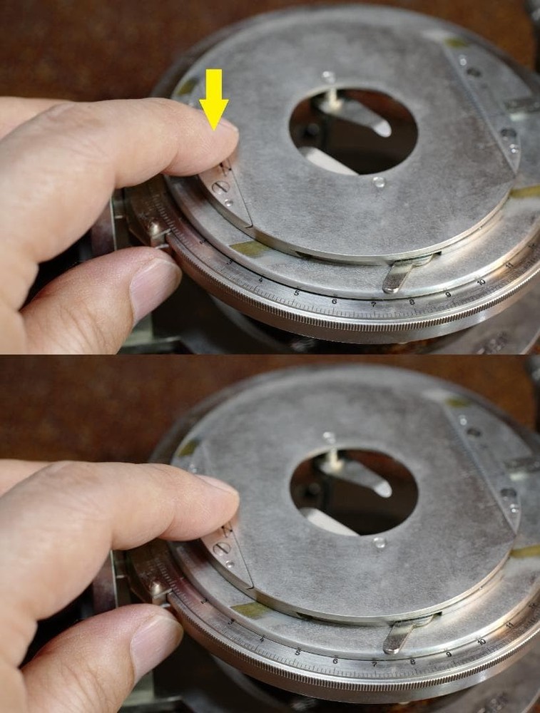 microscope antique vintage collectible Accessory "Leitz Universal Stage UT2"