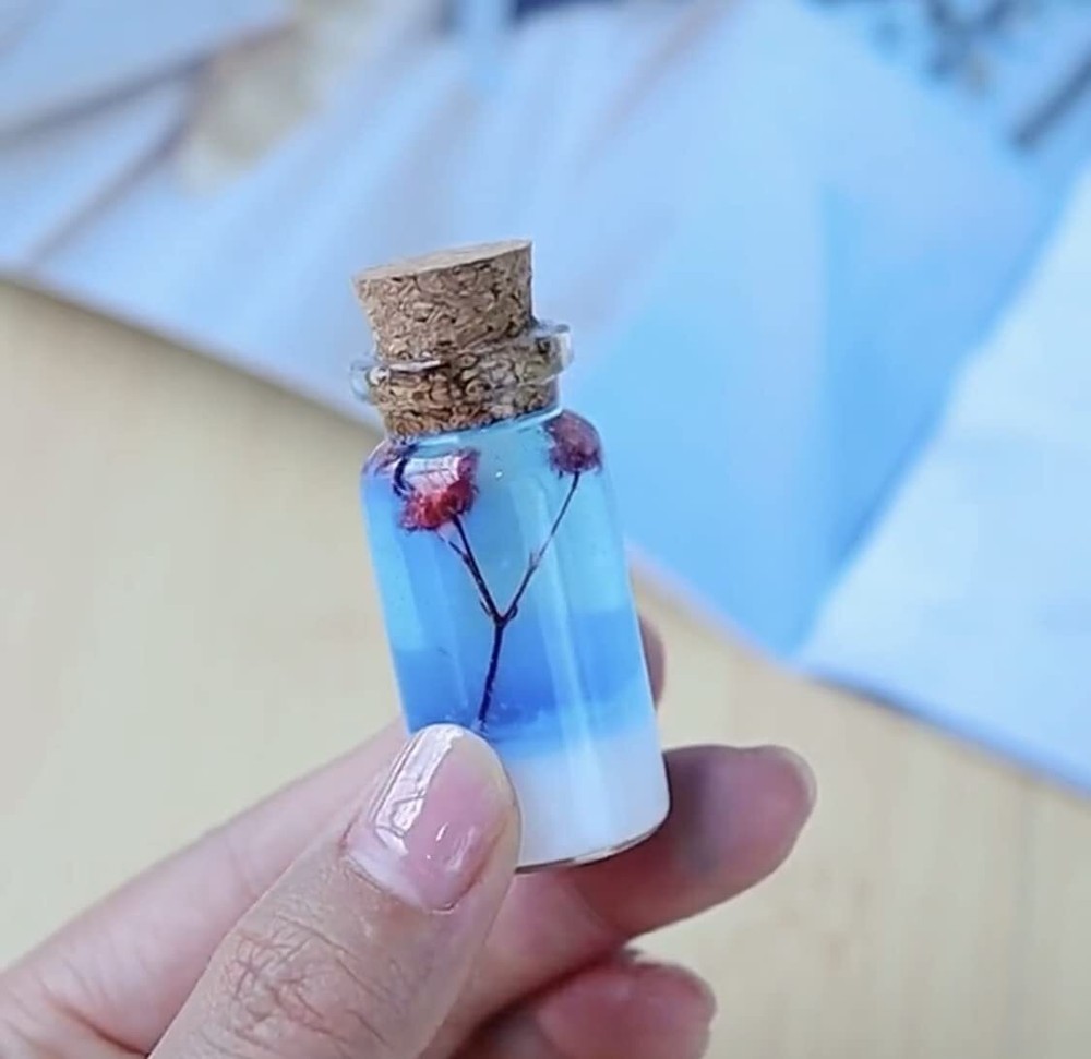 MaxMau Small Bottles with Corks,10 Milliliter 100 Packs Tiny Vials Mini Cork