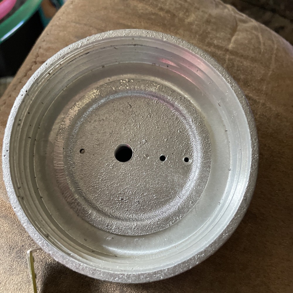 Binks Model 80 225 2 Quart Cup screw on li￼d.