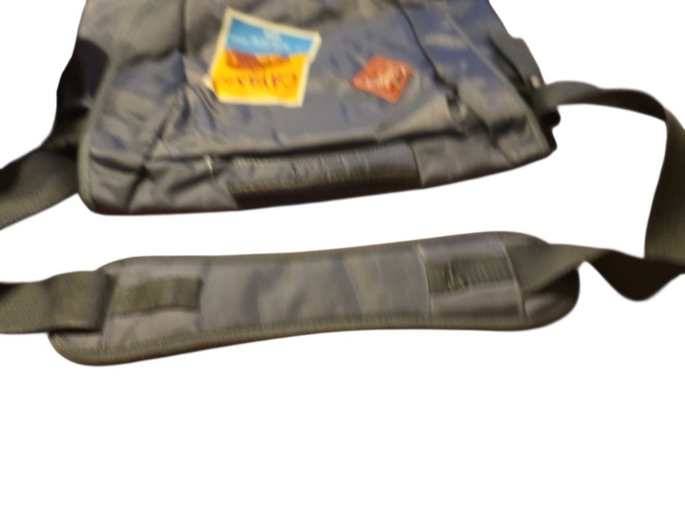 CAYAMO Commuter Messenger Gray Bag