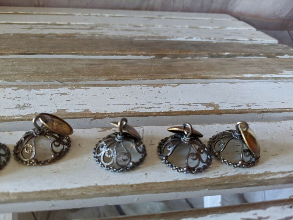 Vintage filigree buttons? Set six