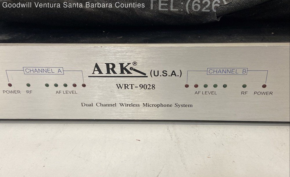 ARK WRT-9028 Dual Channel VHF Wireless Microphone System